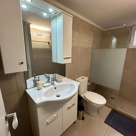 Eliasnest Evterpi - με σοφίτα και κήπο στο κέντρο της καλαμάτας Appartement