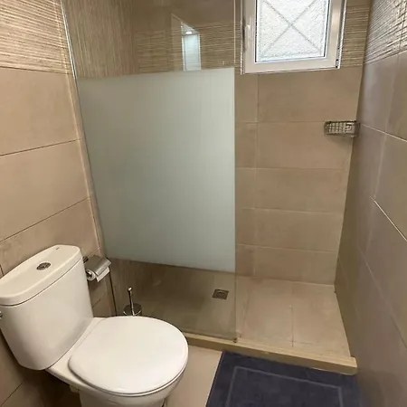 Eliasnest Evterpi - με σοφίτα και κήπο στο κέντρο της καλαμάτας Apartment Kalamata